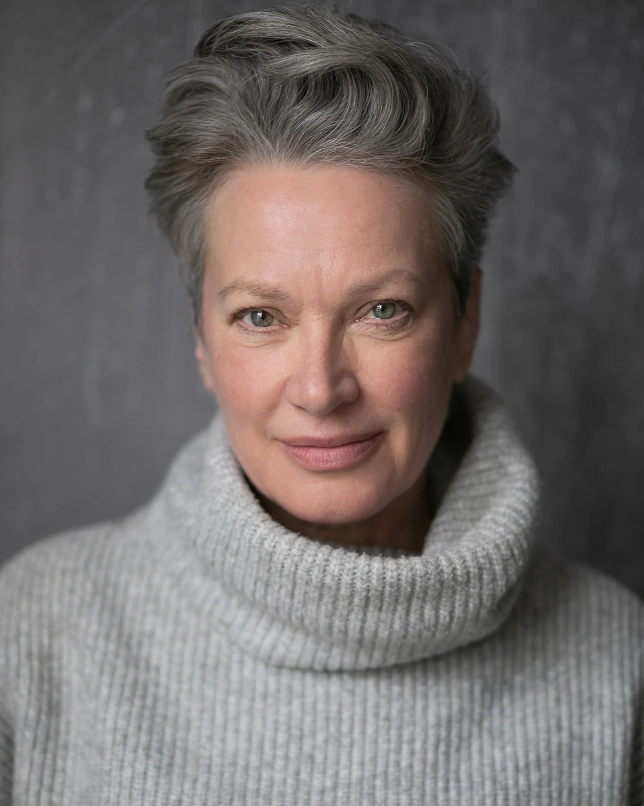 Who Is Isobel Middleton